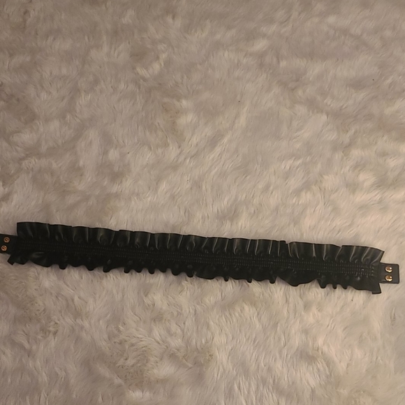 💥Free With Purchase💥 - Picture 2 of 3